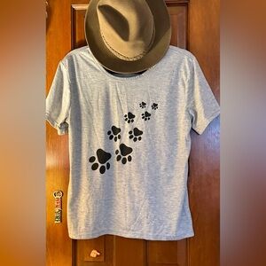 Paw print Tee shirt